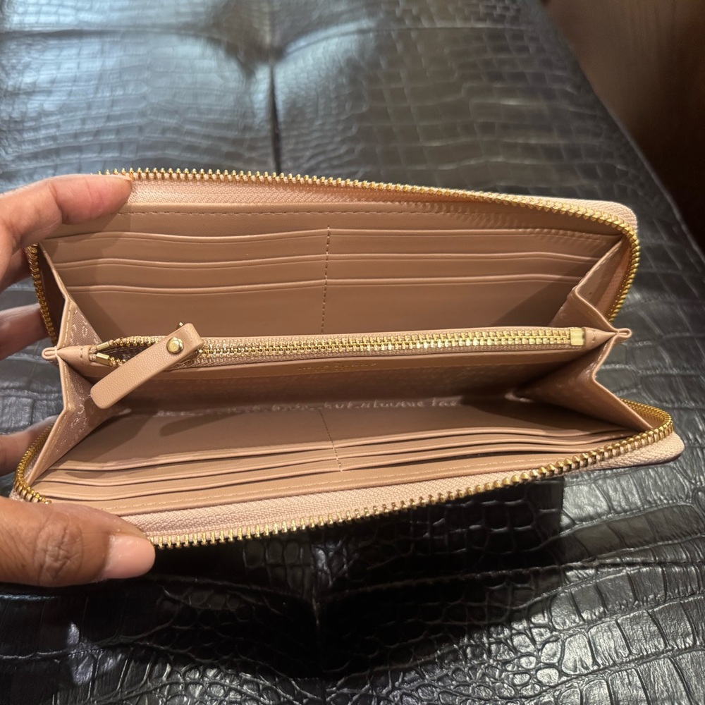 Kate Spade - Gold Glimmer Continental Wallet - Picture 4 of 7